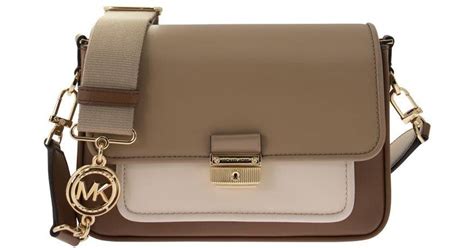 michael kors bradshaw medium messenger|michael kors neue kollektion.